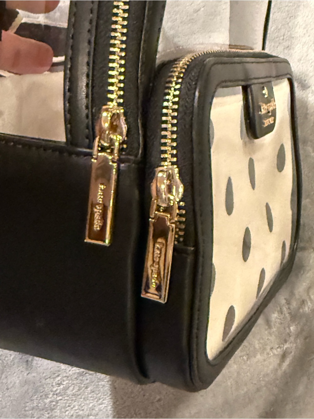 Kate spade 2-piece set with clear backpack and white and black polka dot wallet - Picture 4 of 6